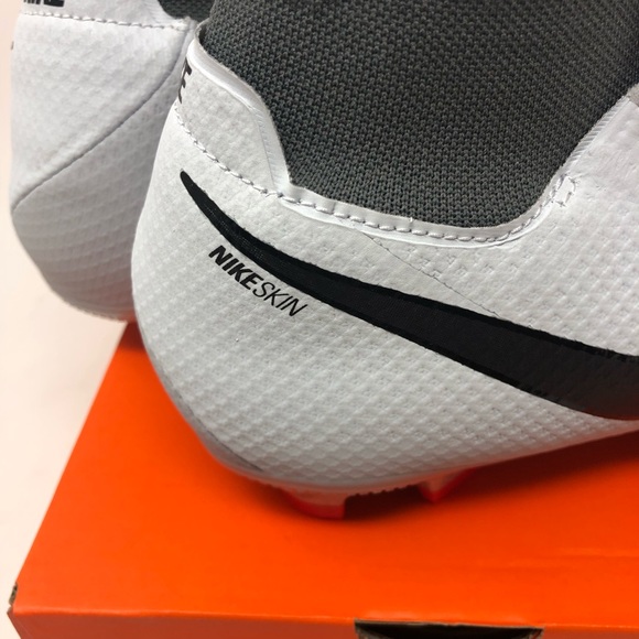 NIKE Phantom VSN Pro Firm Ground Cleats AO3266-060 - Picture 5 of 8